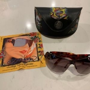 Ed Hardy Women's Sunglasses With Case